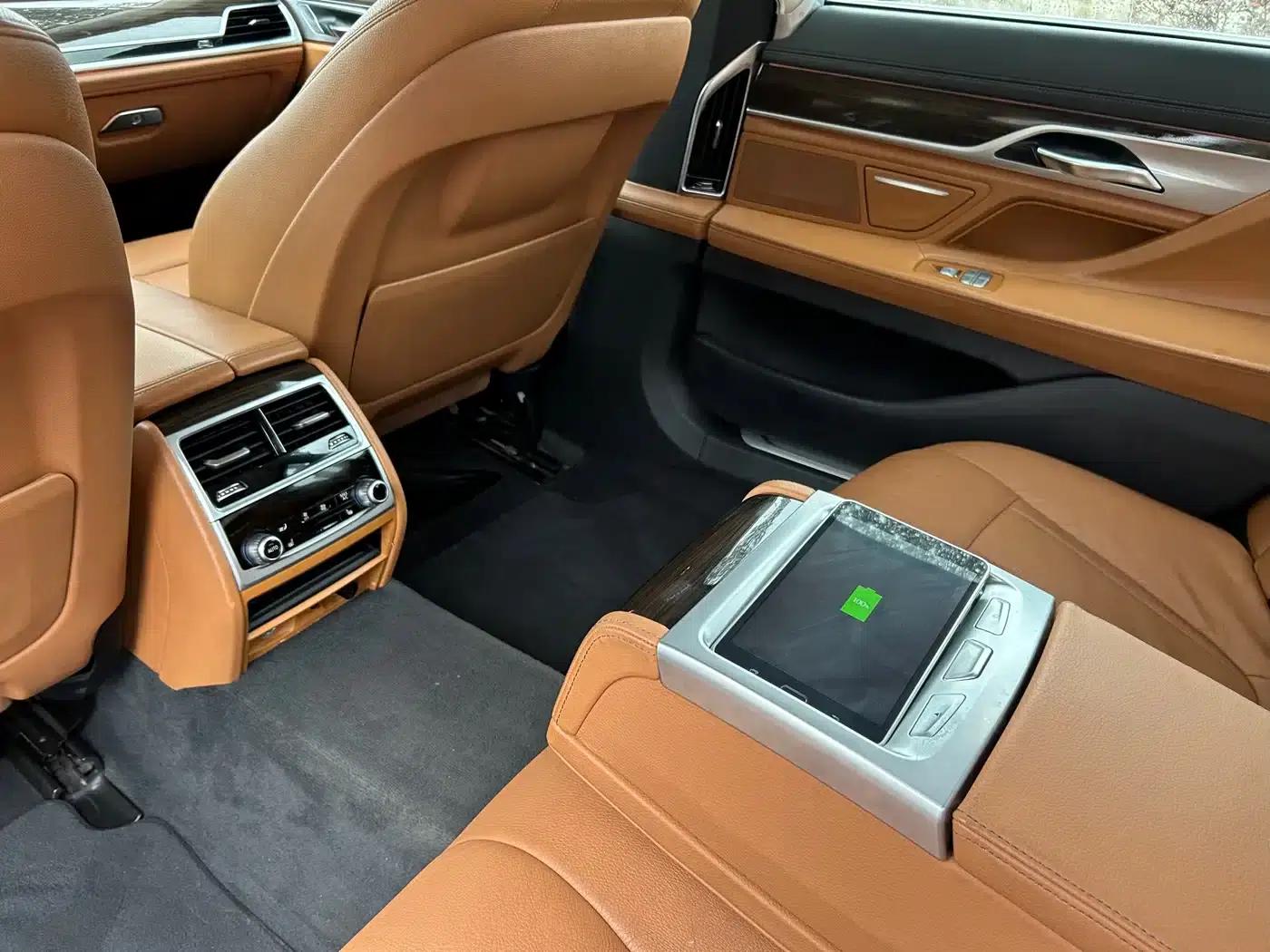 2016 BMW 7 Series 730Li Leading Edition — миниатюра 7