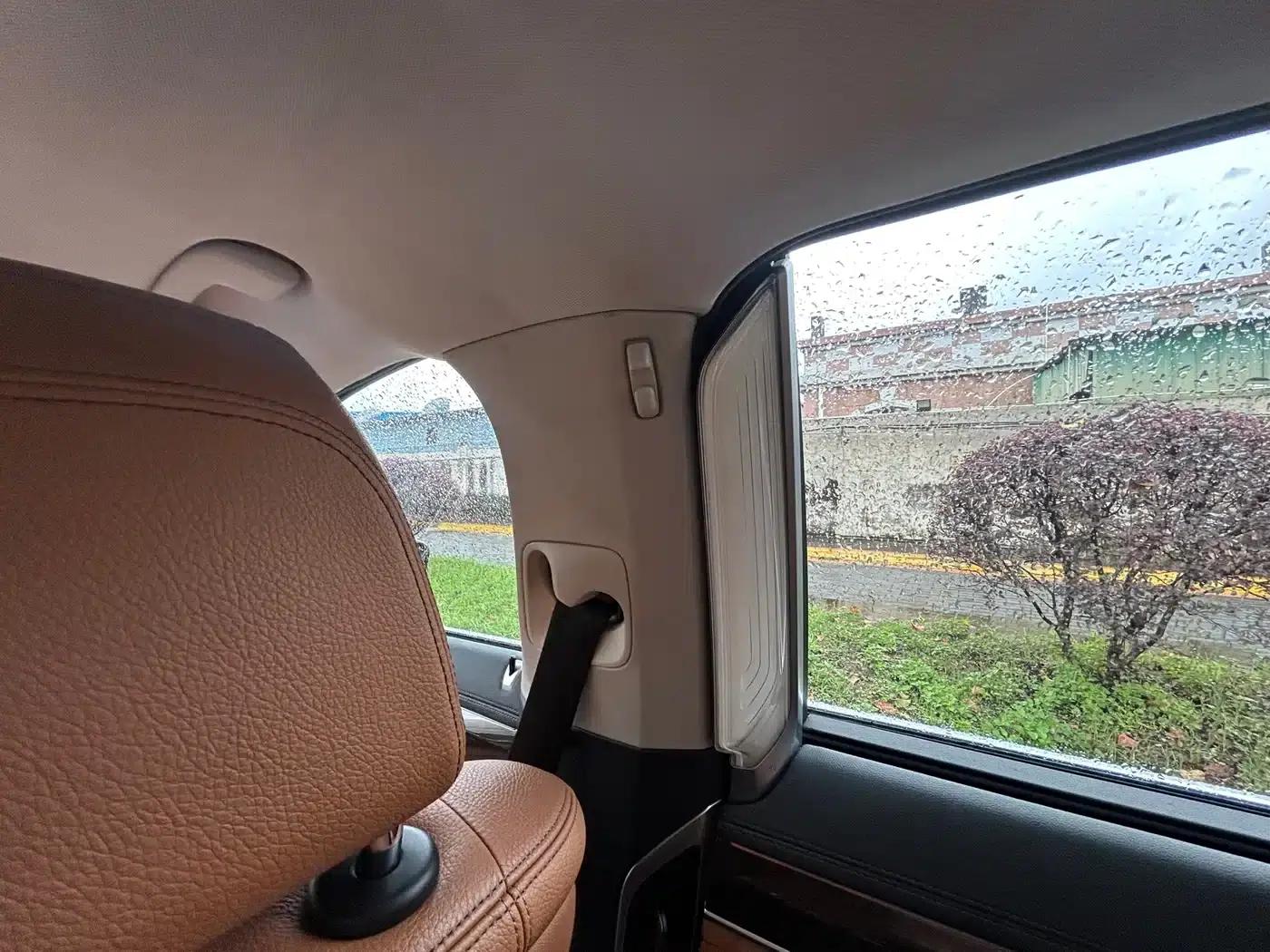 2016 BMW 7 Series 730Li Leading Edition — миниатюра 9