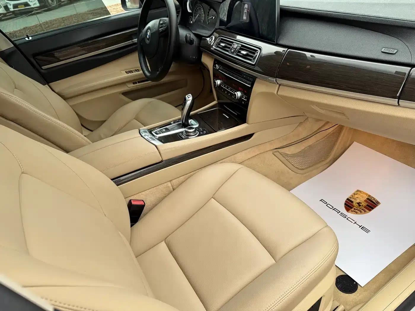 BMW 7 Series 2009 740Li Luxury — миниатюра 11