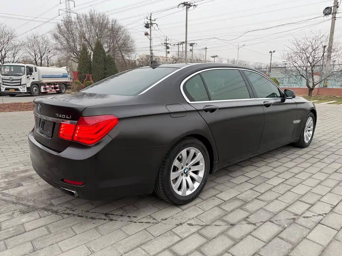 BMW 7 Series 2009 740Li Luxury — миниатюра 4
