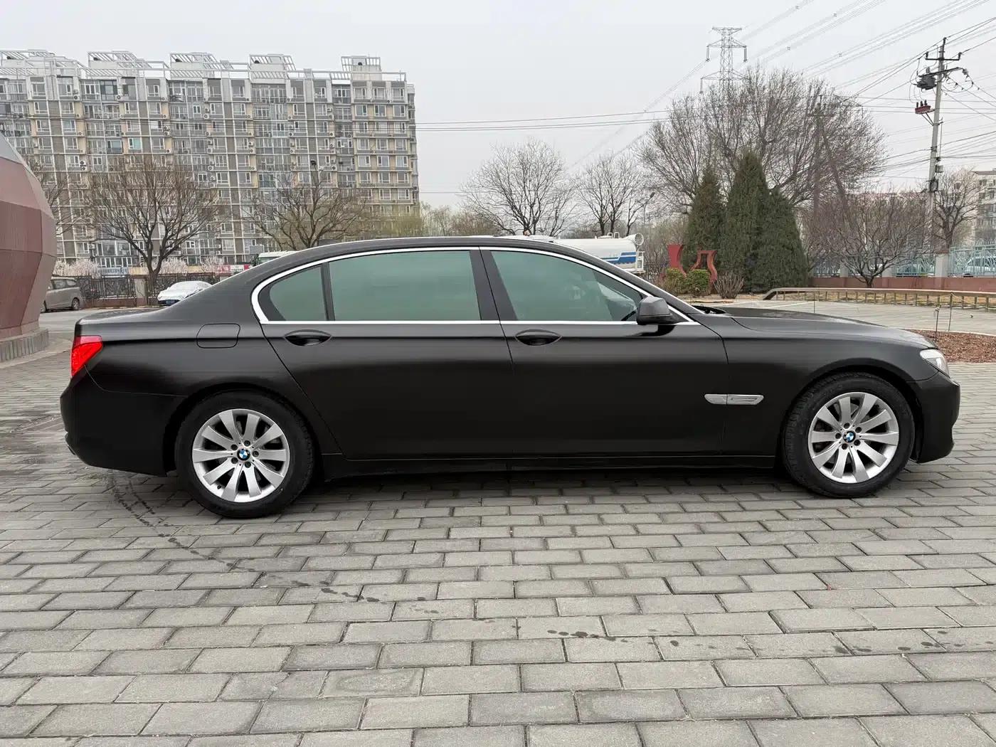 BMW 7 Series 2009 740Li Luxury — миниатюра 8