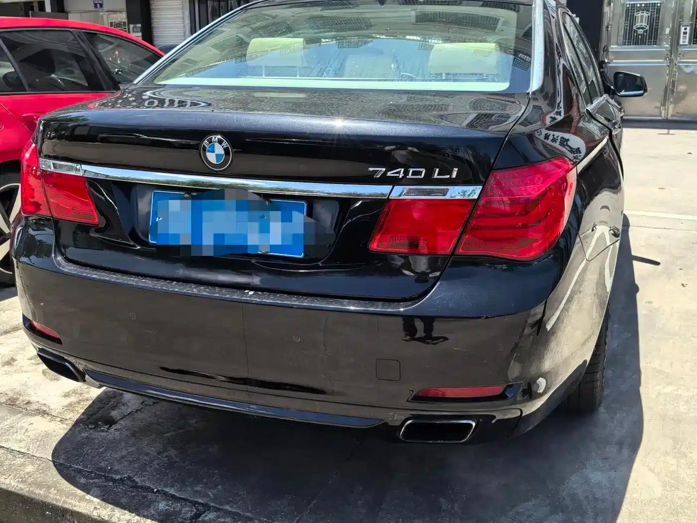 2011 BMW 7 Series 740Li Steinway Limited Edition — миниатюра 4
