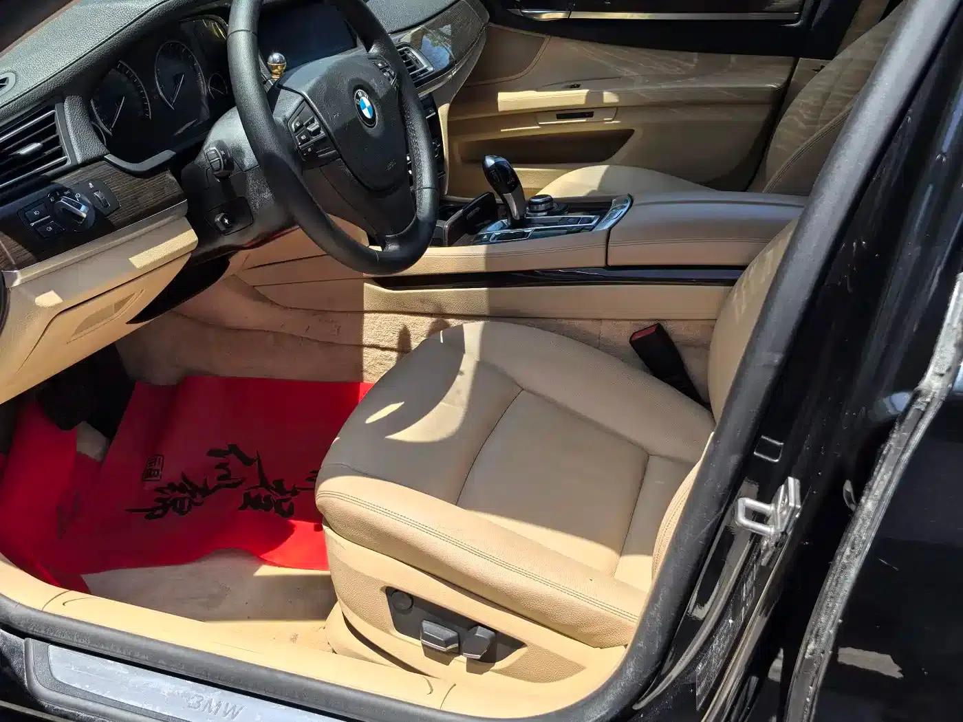 2011 BMW 7 Series 740Li Steinway Limited Edition — миниатюра 5