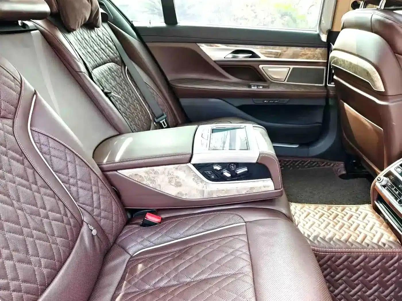 2019 BMW 7 Series 740Li Leading Luxury Package — миниатюра 15