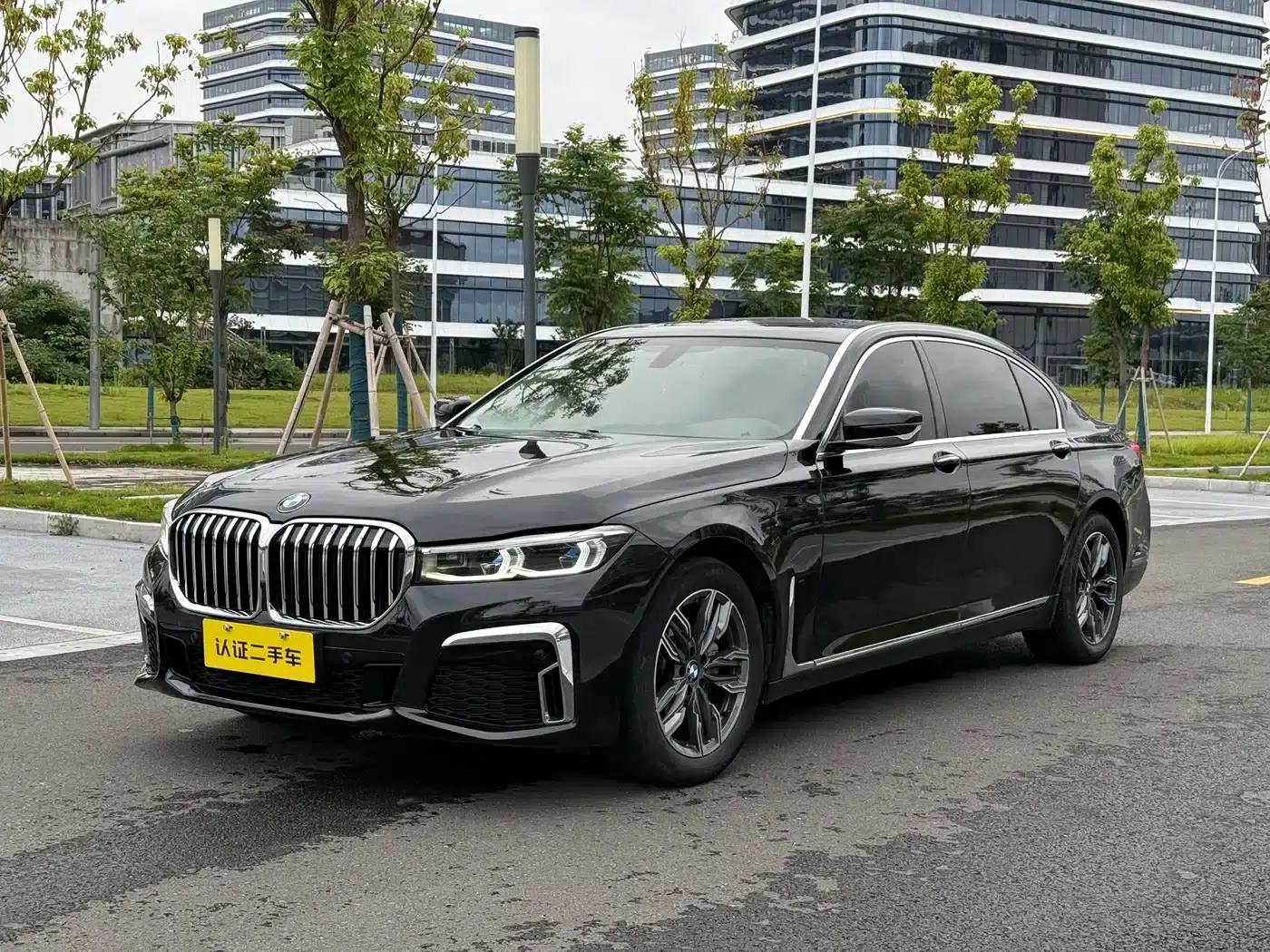 BMW 7 Series 2013 730Li Leading Edition — миниатюра 2
