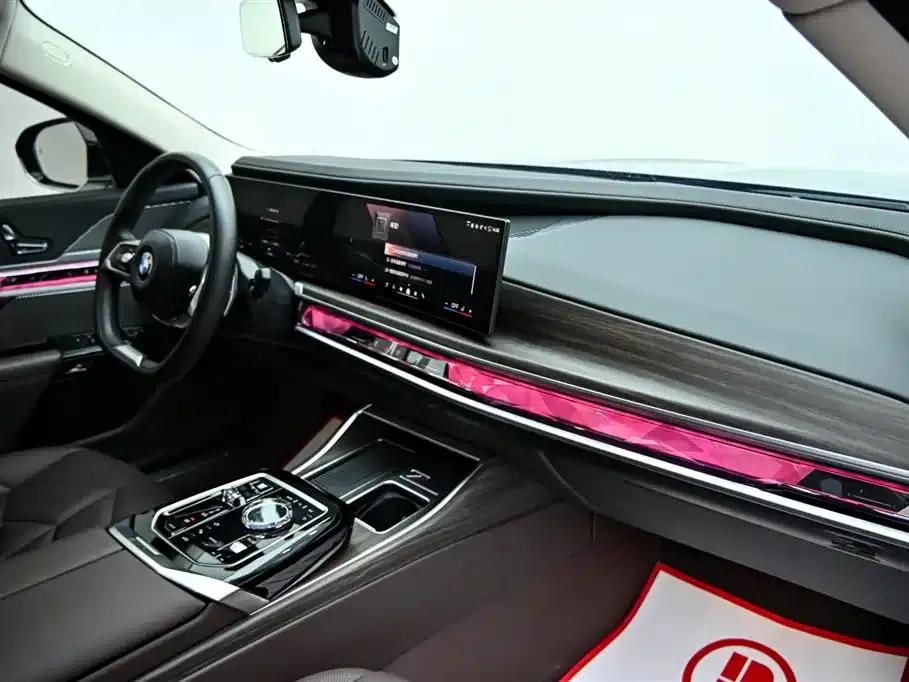 2023 BMW 7 Series 735Li Luxury Package — миниатюра 16