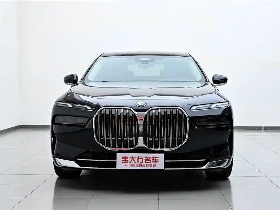 2023 BMW 7 Series 735Li Luxury Package — миниатюра 3
