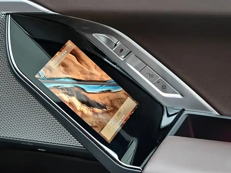 2023 BMW 7 Series 735Li Luxury Package — миниатюра 23