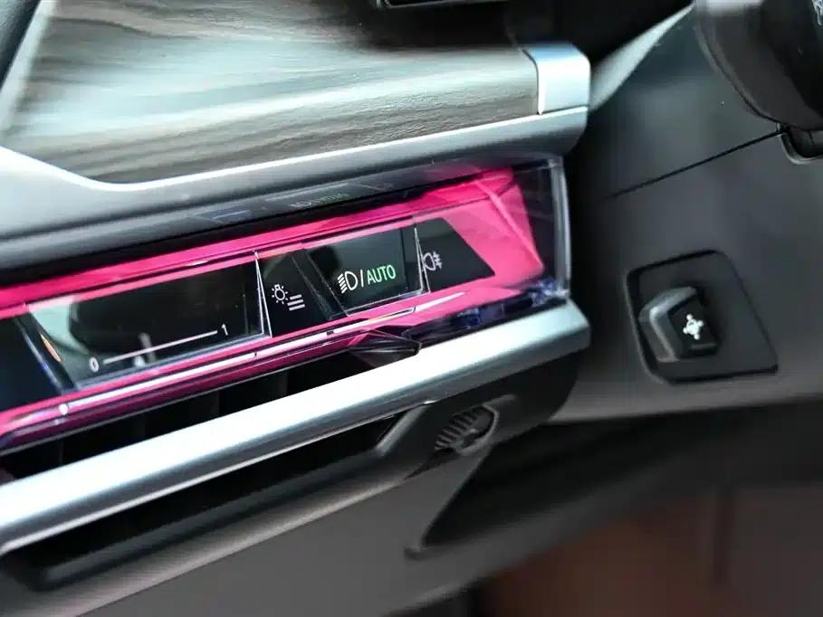 2023 BMW 7 Series 735Li Luxury Package — миниатюра 26