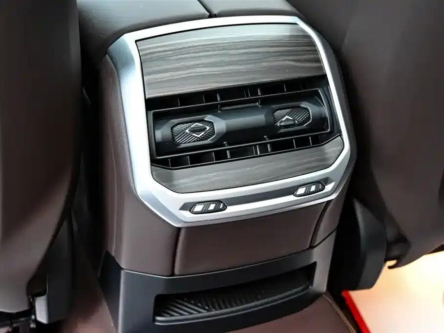 2023 BMW 7 Series 735Li Luxury Package — миниатюра 34