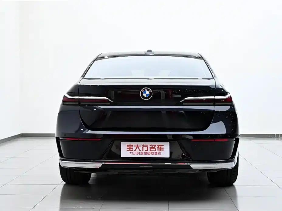 2023 BMW 7 Series 735Li Luxury Package — миниатюра 8
