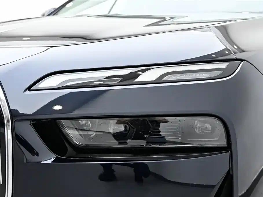 2023 BMW 7 Series 735Li Luxury Package — миниатюра 9