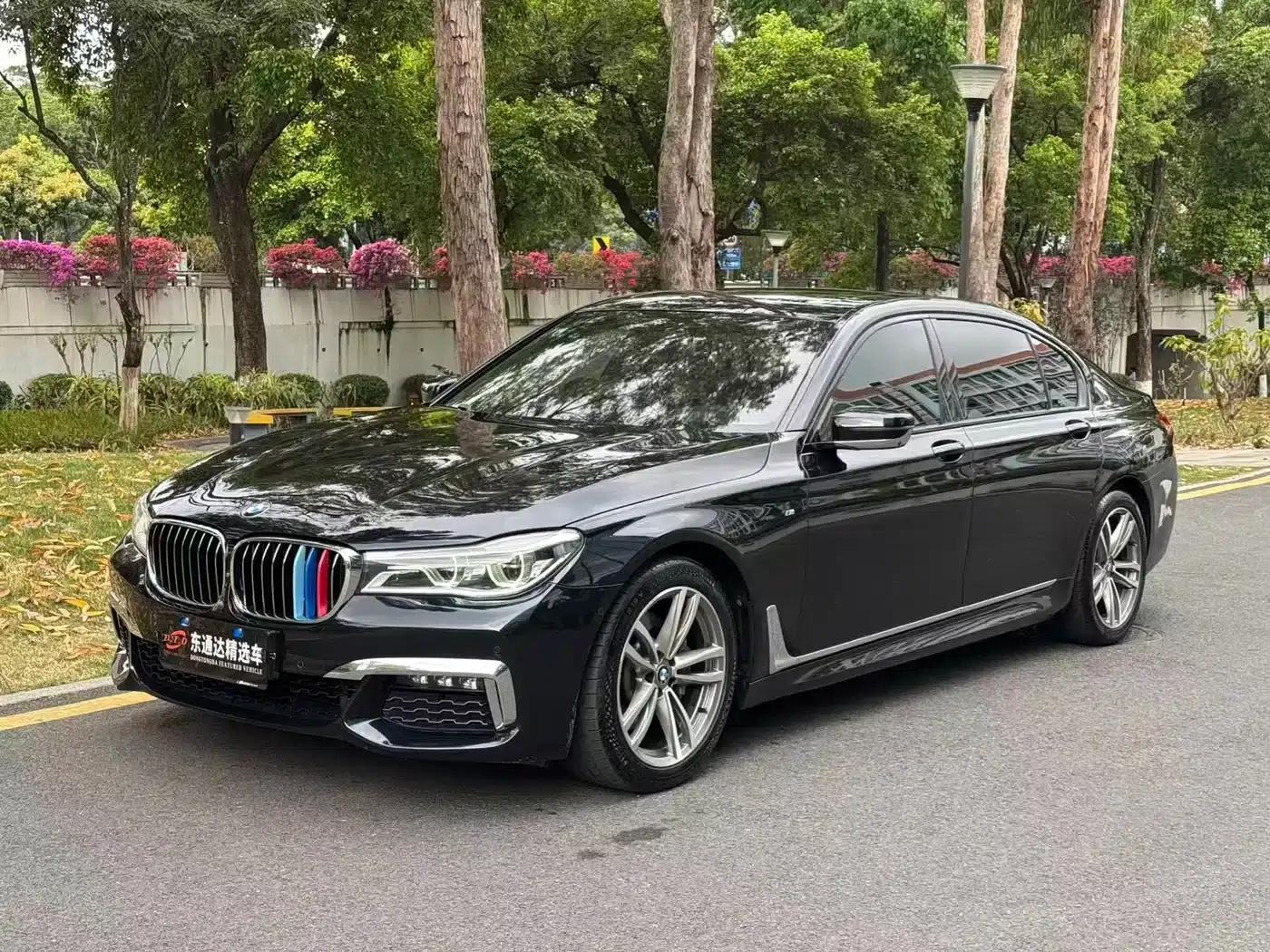 2018 BMW 7 Series 730Li Luxury M Sport Package — миниатюра 1