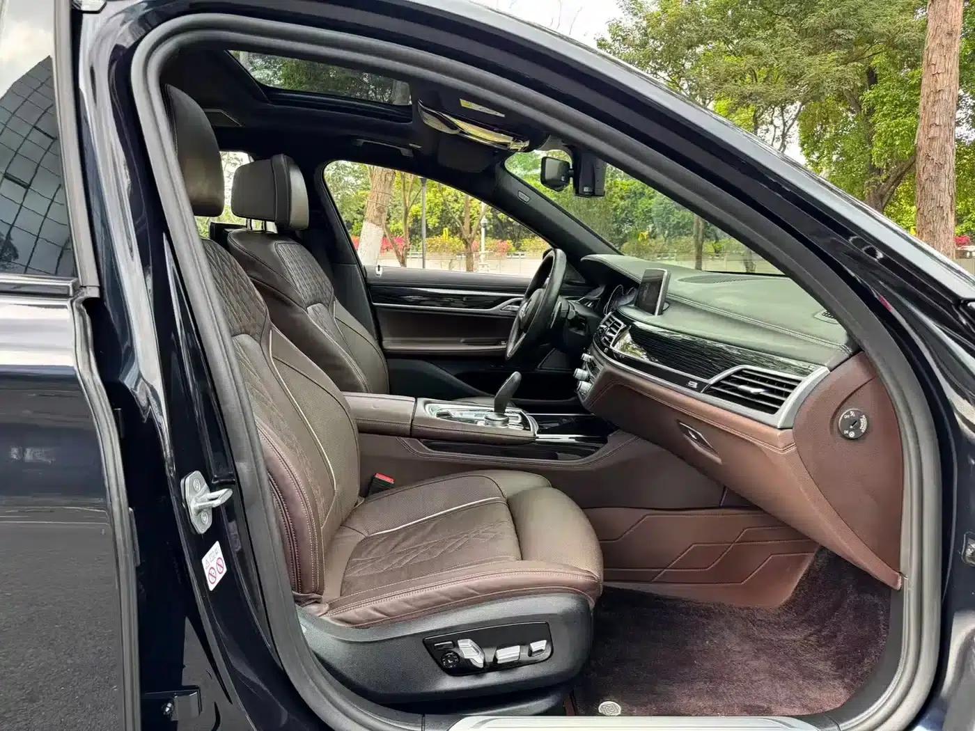 2018 BMW 7 Series 730Li Luxury M Sport Package — миниатюра 7