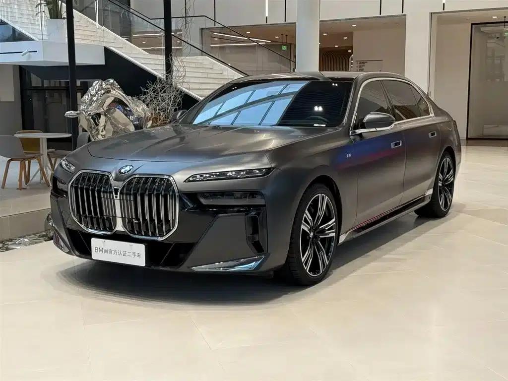 2023 BMW 7 Series 740Li Luxury M Sport Package — миниатюра 1