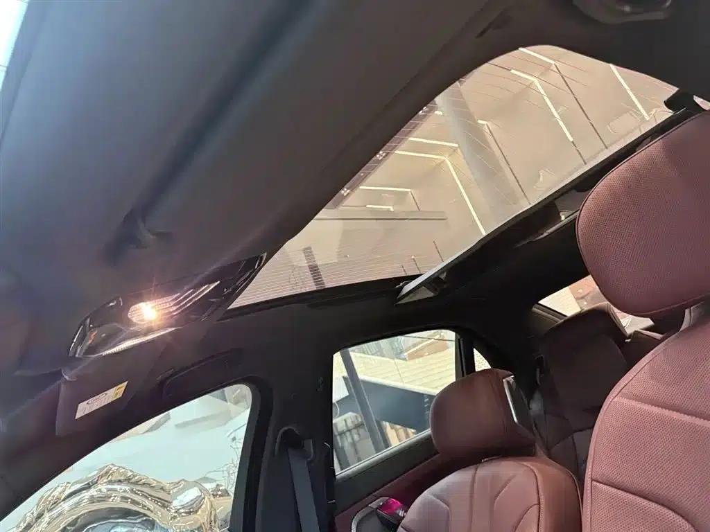2023 BMW 7 Series 740Li Luxury M Sport Package — миниатюра 4