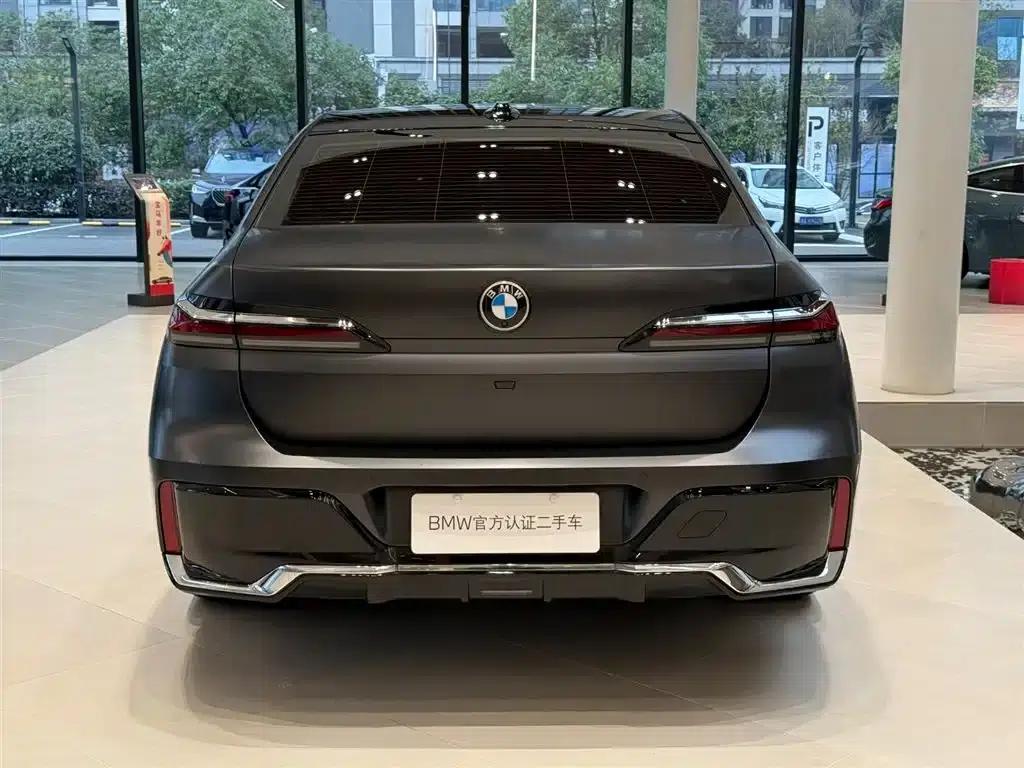 2023 BMW 7 Series 740Li Luxury M Sport Package — миниатюра 10