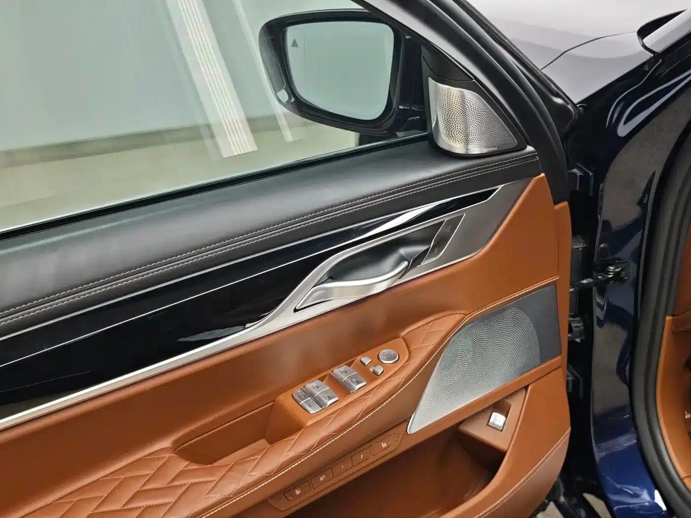 2019 BMW 7 Series 740Li xDrive Executive M Sport Package — миниатюра 15