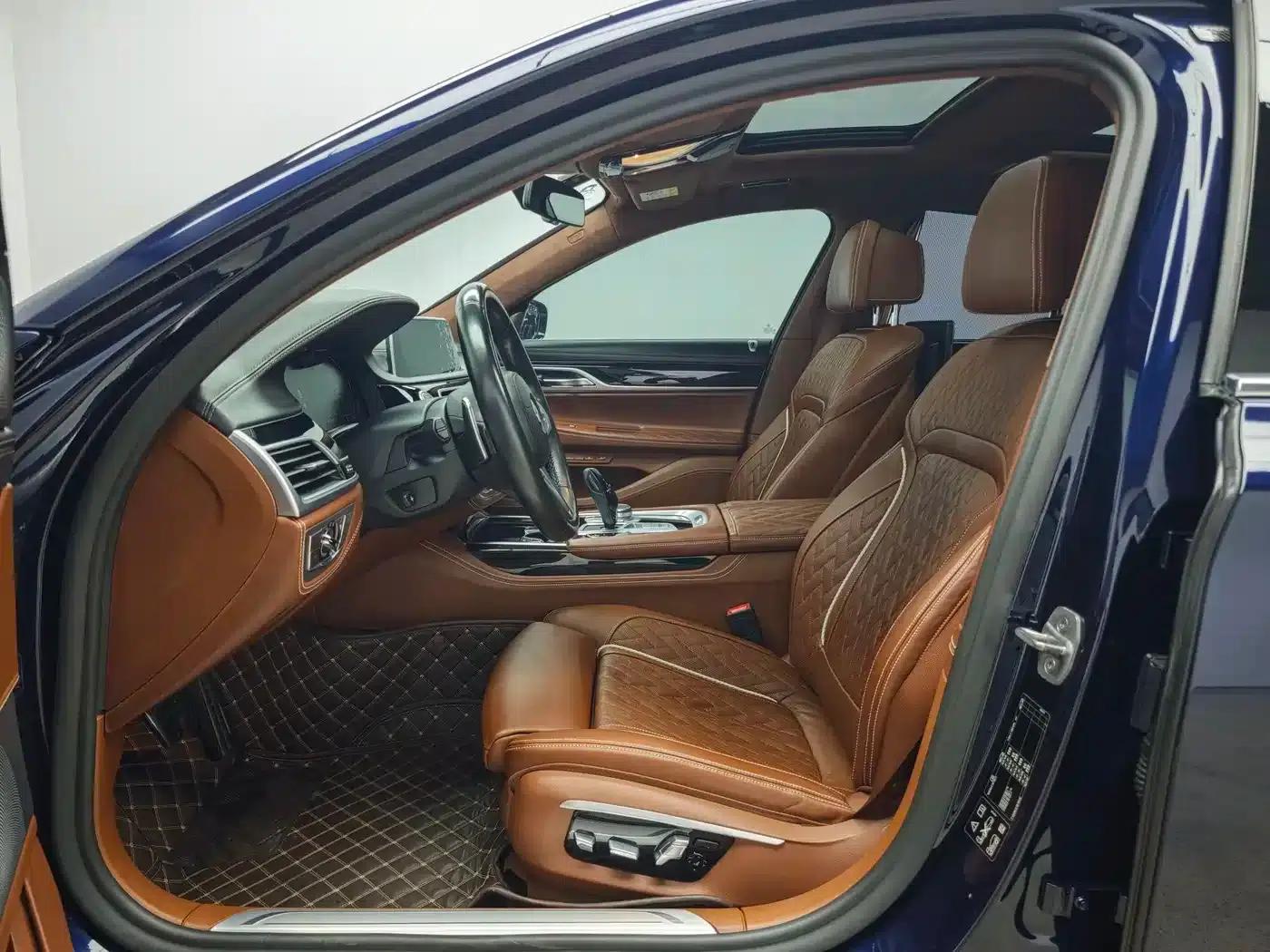 2019 BMW 7 Series 740Li xDrive Executive M Sport Package — миниатюра 8