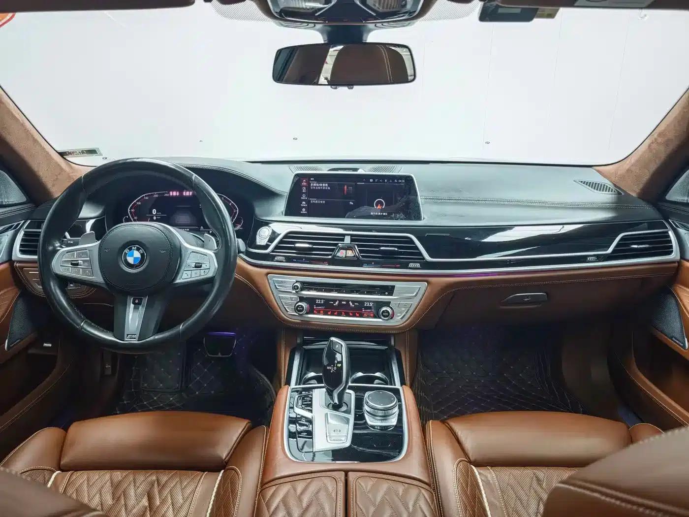 2019 BMW 7 Series 740Li xDrive Executive M Sport Package — миниатюра 9