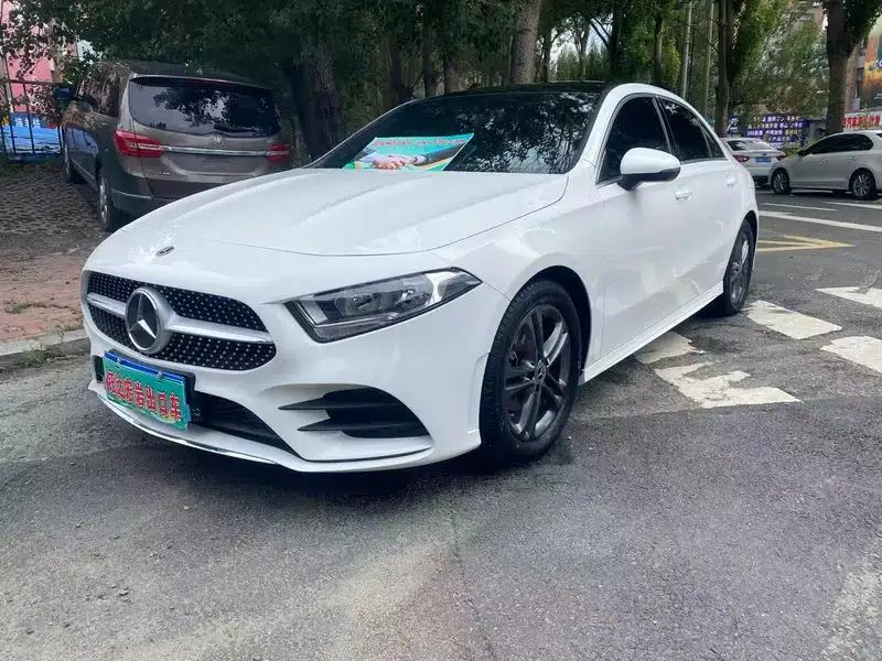 2022 Mercedes-Benz A-Class A 180 L — миниатюра 1