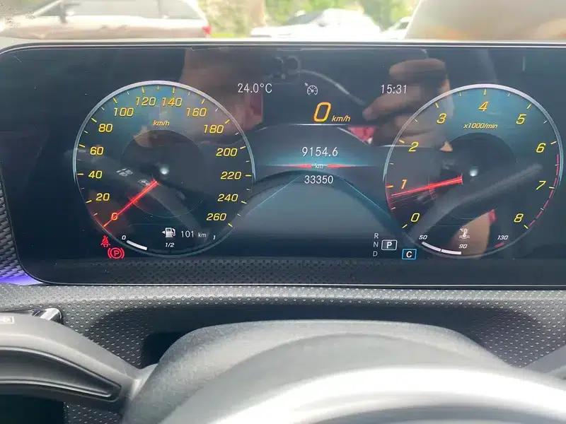 2022 Mercedes-Benz A-Class A 180 L — миниатюра 15