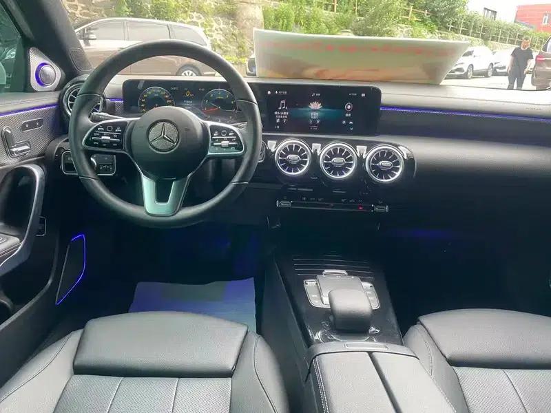 2022 Mercedes-Benz A-Class A 180 L — миниатюра 19