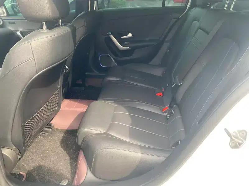 2022 Mercedes-Benz A-Class A 180 L — миниатюра 21