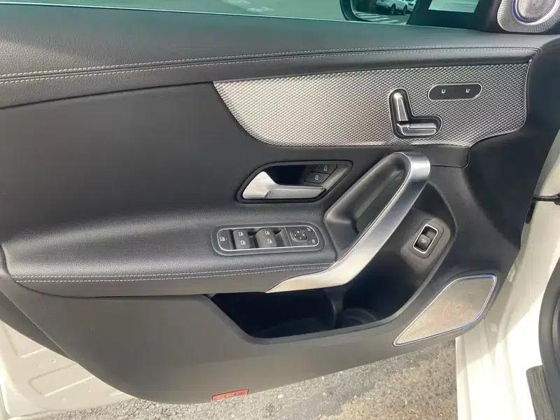 2022 Mercedes-Benz A-Class A 180 L — миниатюра 23