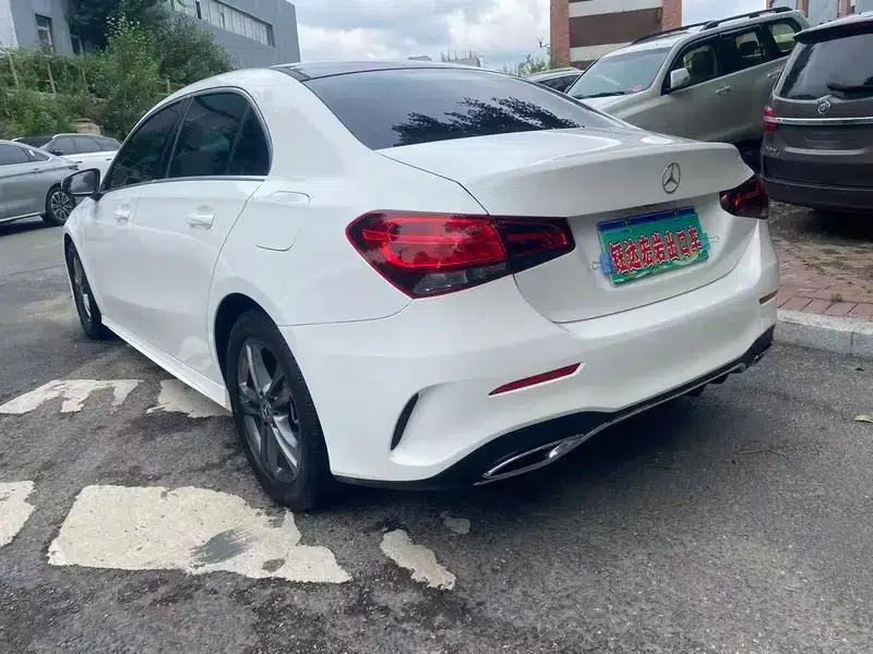 2022 Mercedes-Benz A-Class A 180 L — миниатюра 4