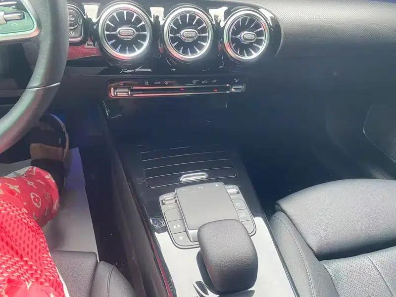 2022 Mercedes-Benz A-Class A 180 L — миниатюра 8
