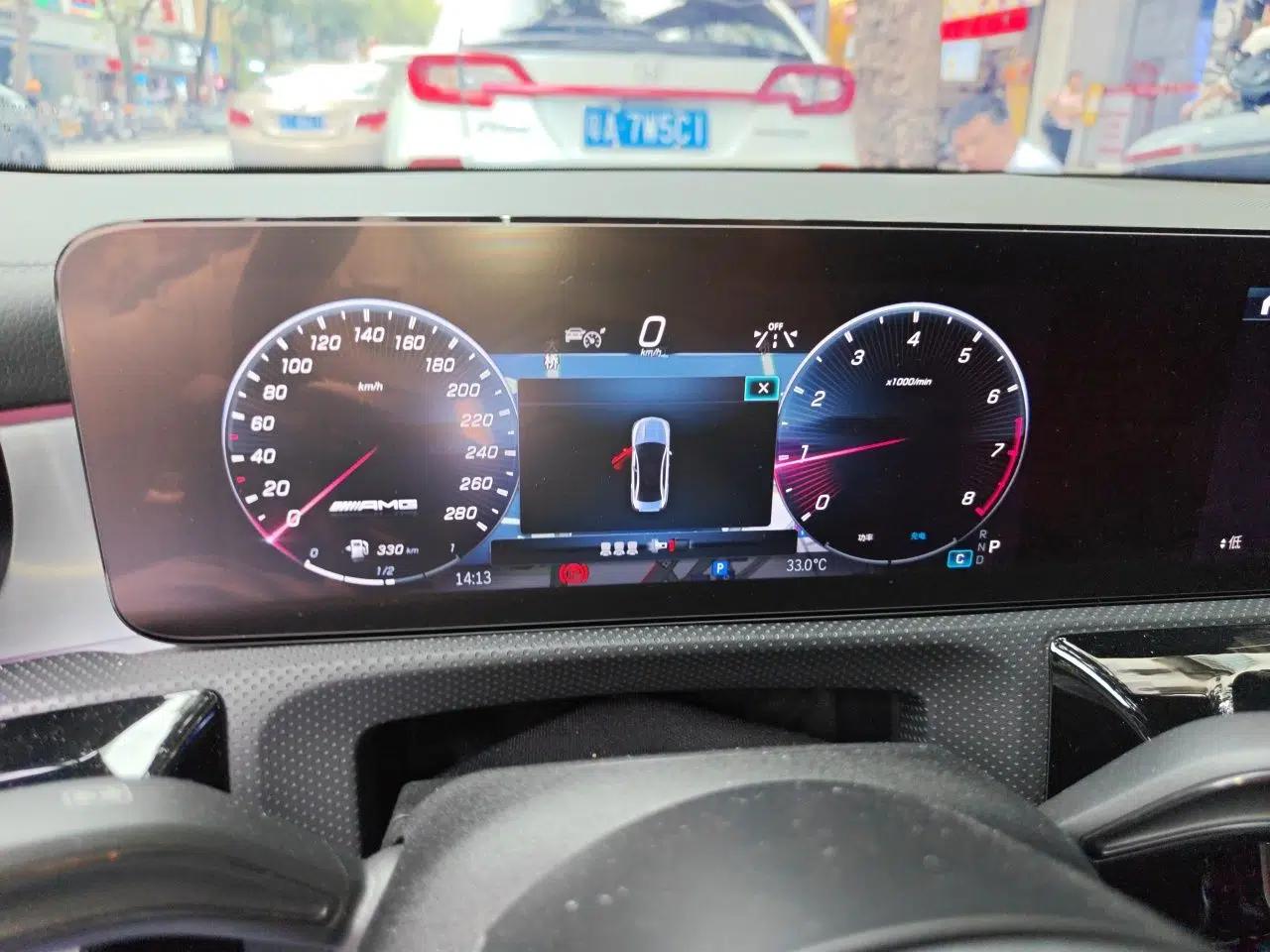 Mercedes-Benz A AMG 2024 AMG A 35 L 4MATIC — миниатюра 11