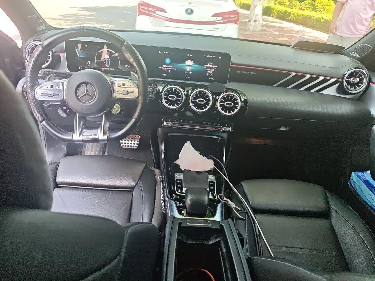 Mercedes-Benz A AMG 2019 AMG A 35 L 4MATIC — миниатюра 9