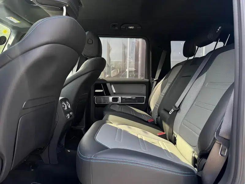 Mercedes-Benz all-electric G-Class 2025 G 580 First Edition — миниатюра 13