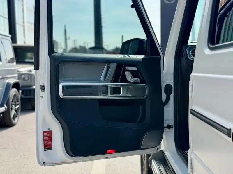 Mercedes-Benz all-electric G-Class 2025 G 580 First Edition — миниатюра 28
