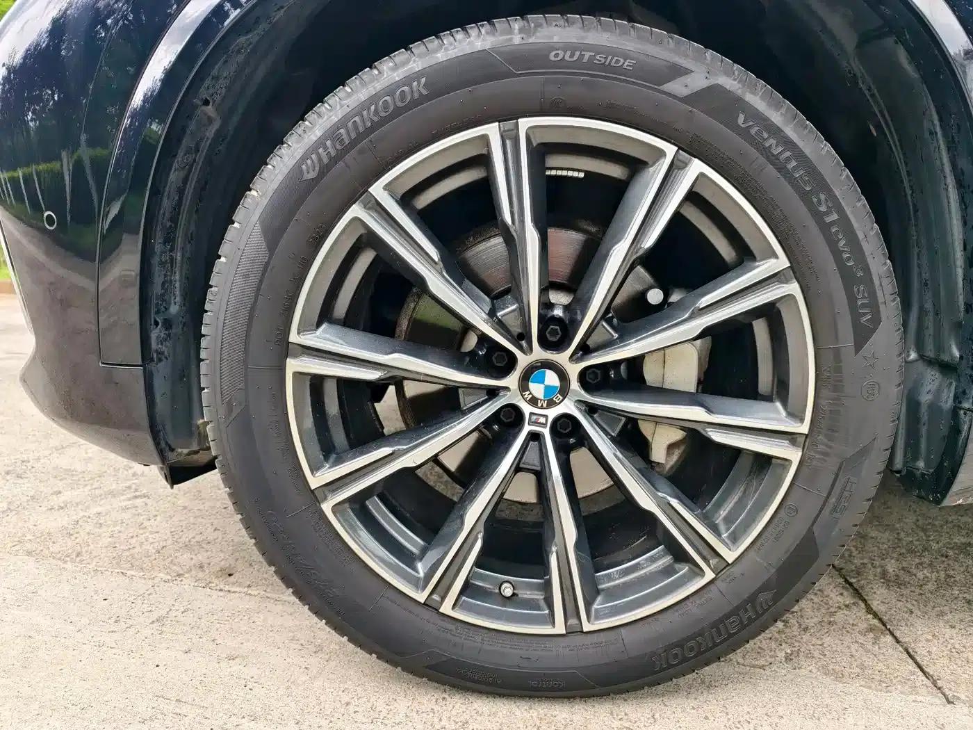 BMW X5 2022 xDrive 30Li Luxury M Sport Package — миниатюра 11