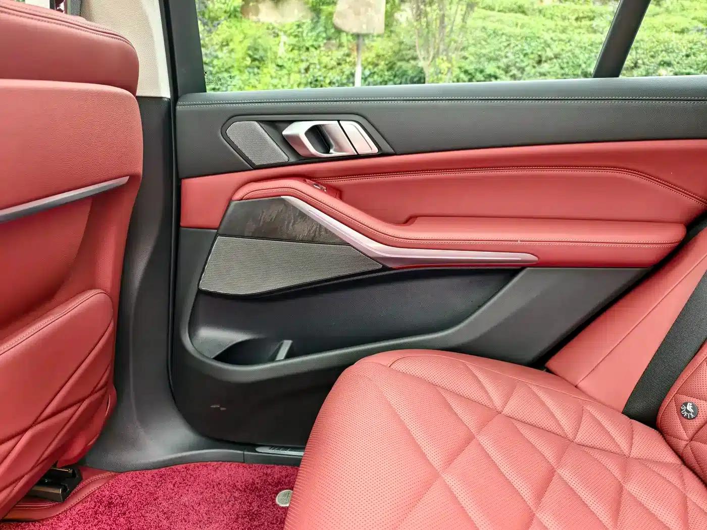 BMW X5 2022 xDrive 30Li Luxury M Sport Package — миниатюра 25
