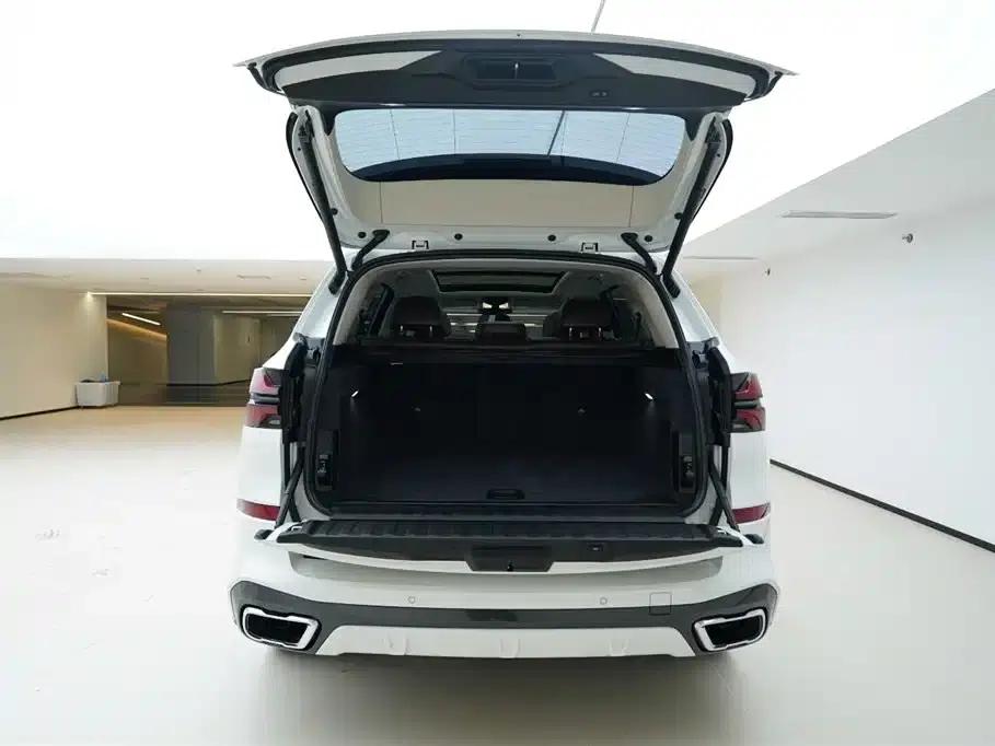 BMW X5 2023 xDrive 30Li M Sport Shadow Edition — миниатюра 6