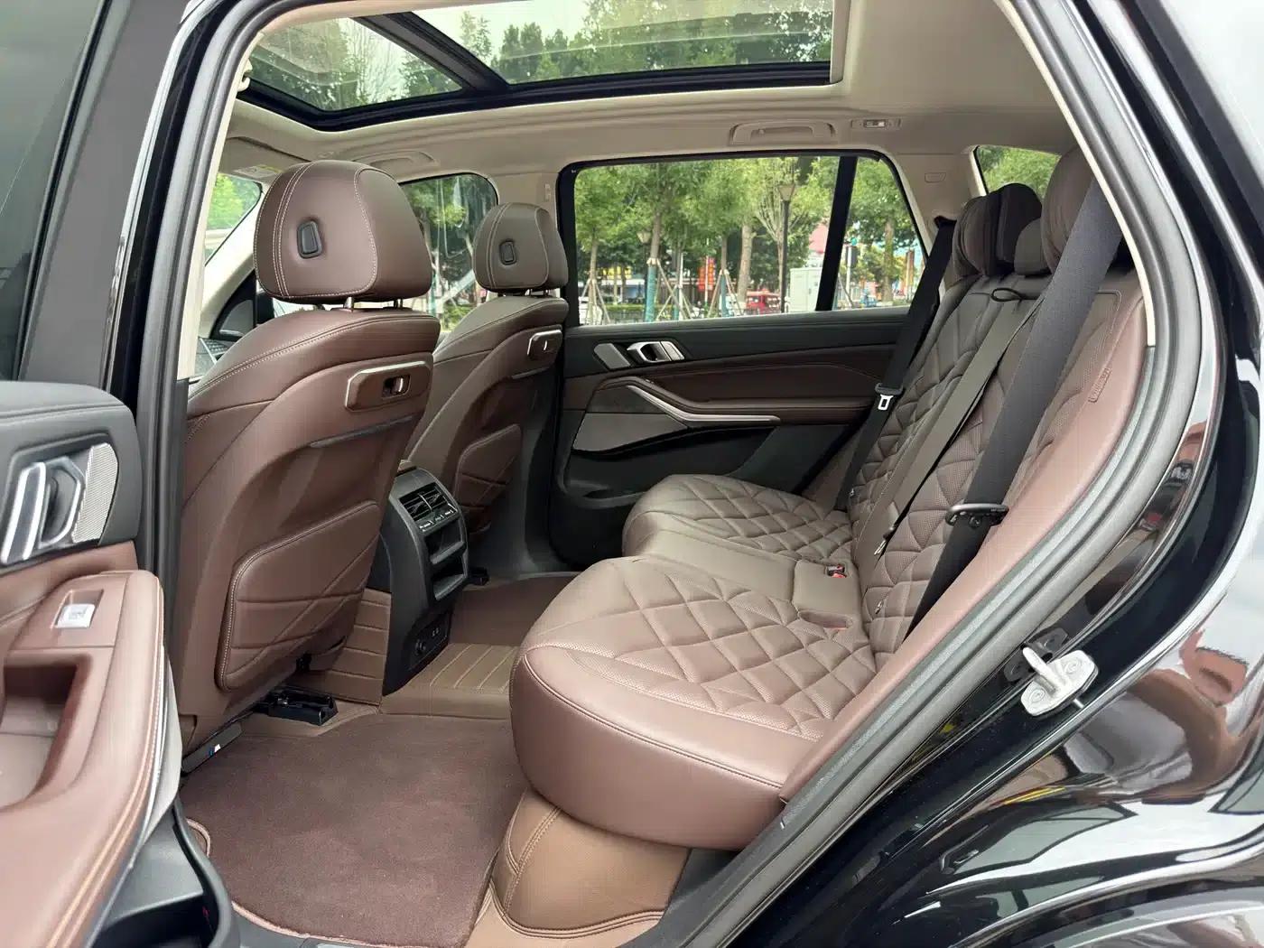 BMW X5 2023 xDrive 30Li M Sport Shadow Edition — миниатюра 9