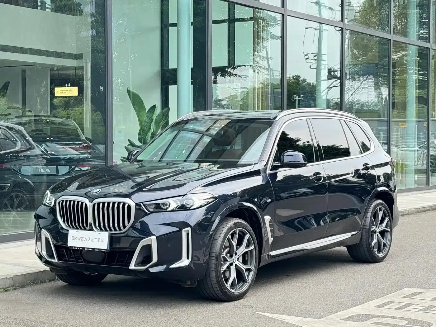 BMW X5 2025 xDrive 30Li M Sport Shadow Edition — миниатюра 1