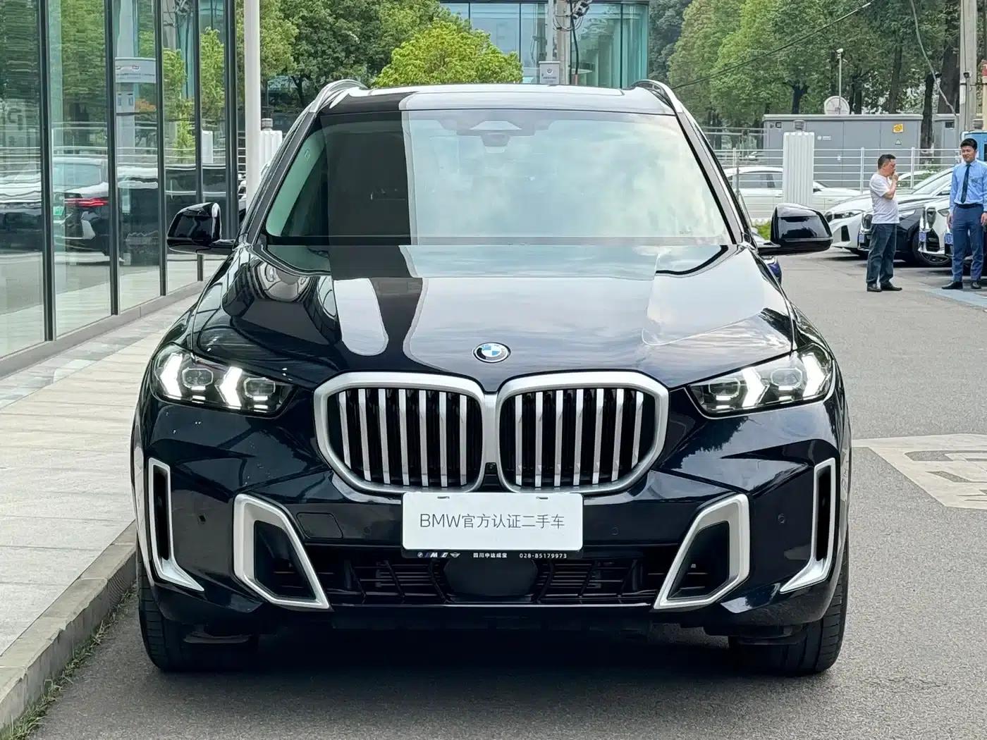 BMW X5 2025 xDrive 30Li M Sport Shadow Edition — миниатюра 2