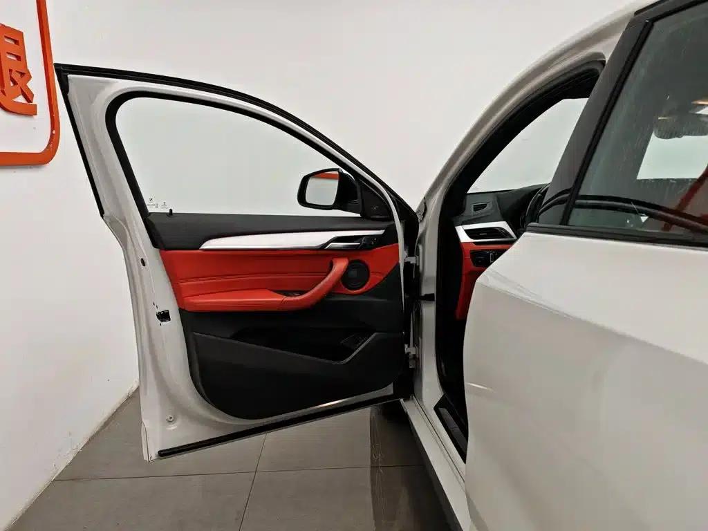 BMW X2 2021 sDrive25i Leading M Sport Package — миниатюра 8