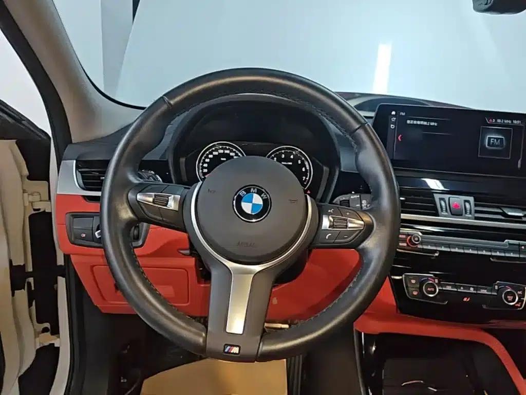 BMW X2 2022 sDrive25i M Sport Package — миниатюра 11