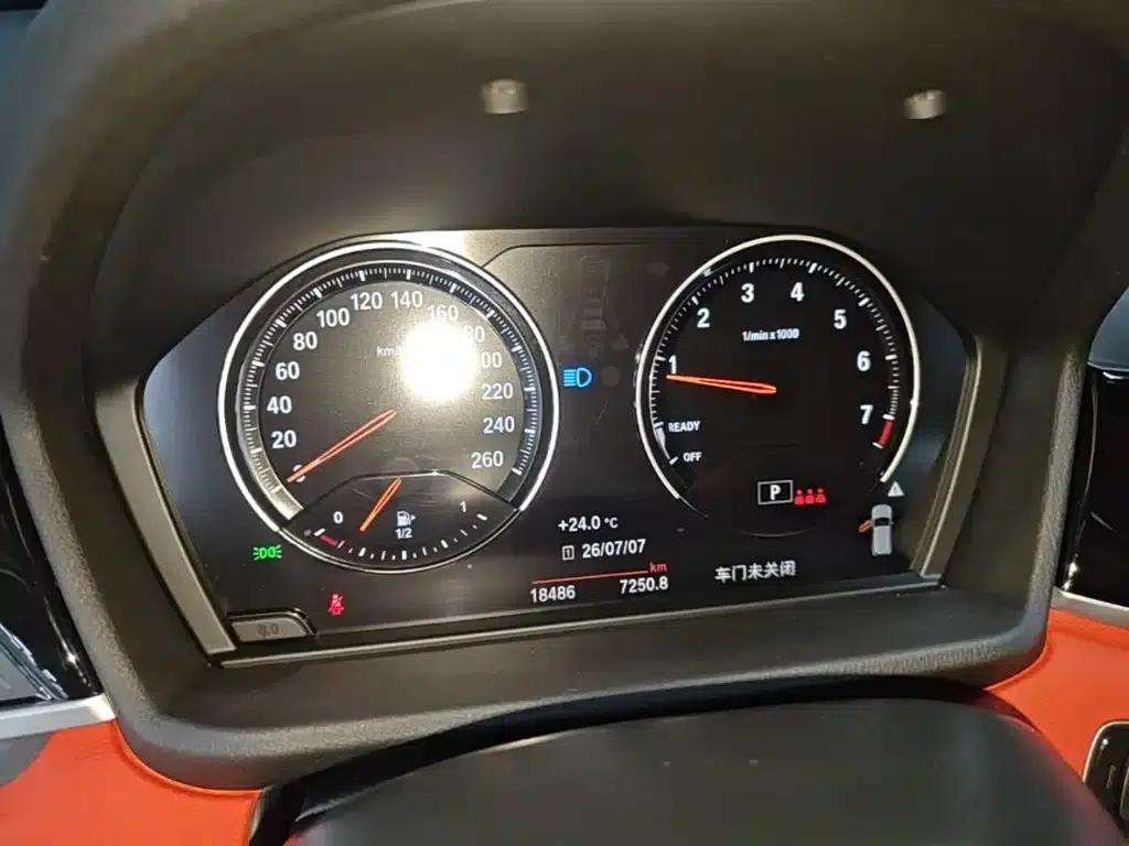 BMW X2 2022 sDrive25i M Sport Package — миниатюра 12