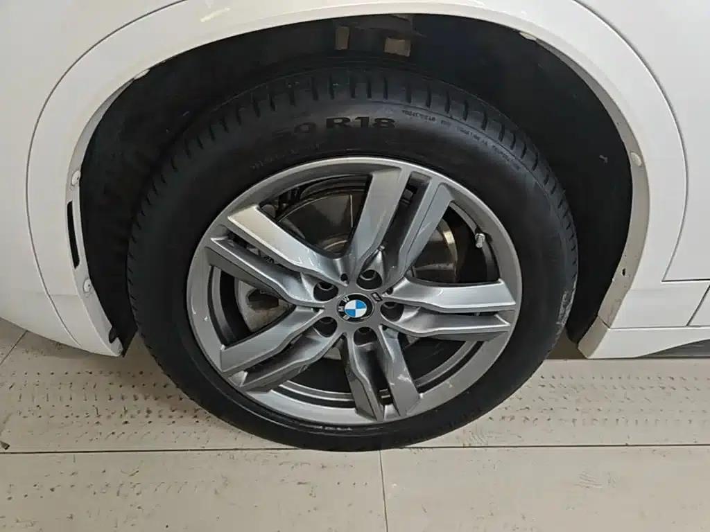 BMW X2 2022 sDrive25i M Sport Package — миниатюра 23