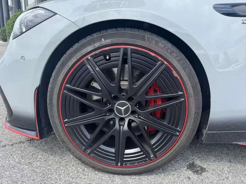 2024 Mercedes-Benz C-Class AMG PHEV AMG C 63 SE Performance F1 Special Edition — миниатюра 9