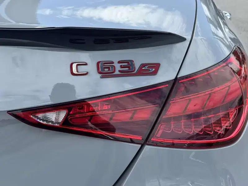 2024 Mercedes-Benz C-Class AMG PHEV AMG C 63 SE Performance F1 Special Edition — миниатюра 11