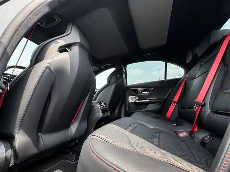 2024 Mercedes-Benz C-Class AMG PHEV AMG C 63 SE Performance F1 Special Edition — миниатюра 16