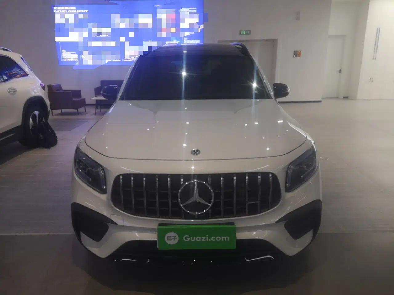Mercedes-Benz GLB AMG 2023 AMG GLB 35 4MATIC — миниатюра 2