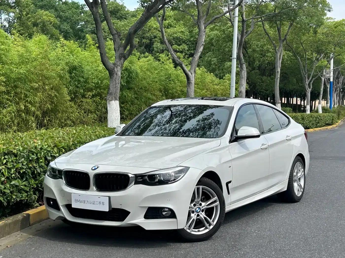 2020 BMW 3 Series GT 320i M Sport Package — миниатюра 1